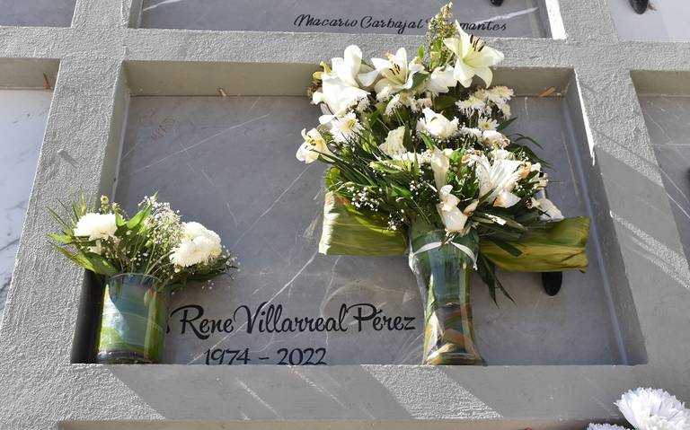 Descansan restos de René Villarreal en ataúd de La Colina - El Heraldo de  Chihuahua | Noticias Locales, Policiacas, de México, Chihuahua y el Mundo