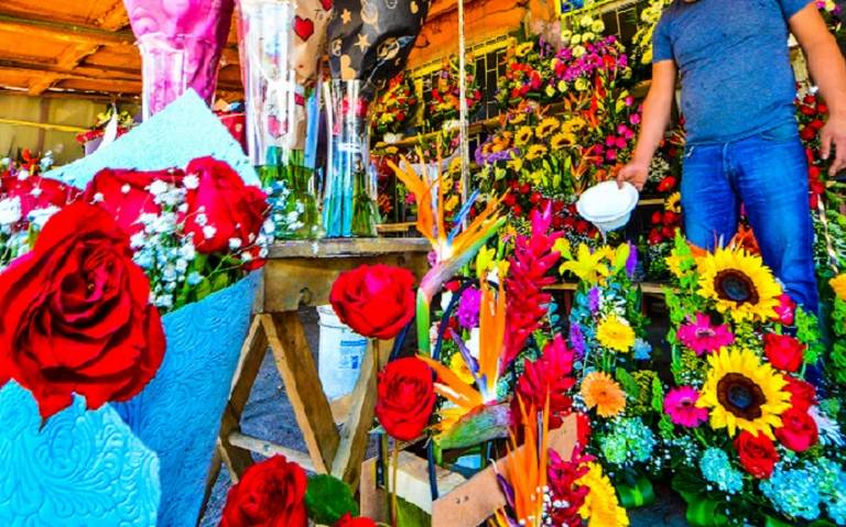 Esperan florerías un aumento de ventas previo al Día de Muertos Noticias  Claveles Cempasúchil Semáforo Amarillo - El Heraldo de Chihuahua | Noticias  Locales, Policiacas, de México, Chihuahua y el Mundo