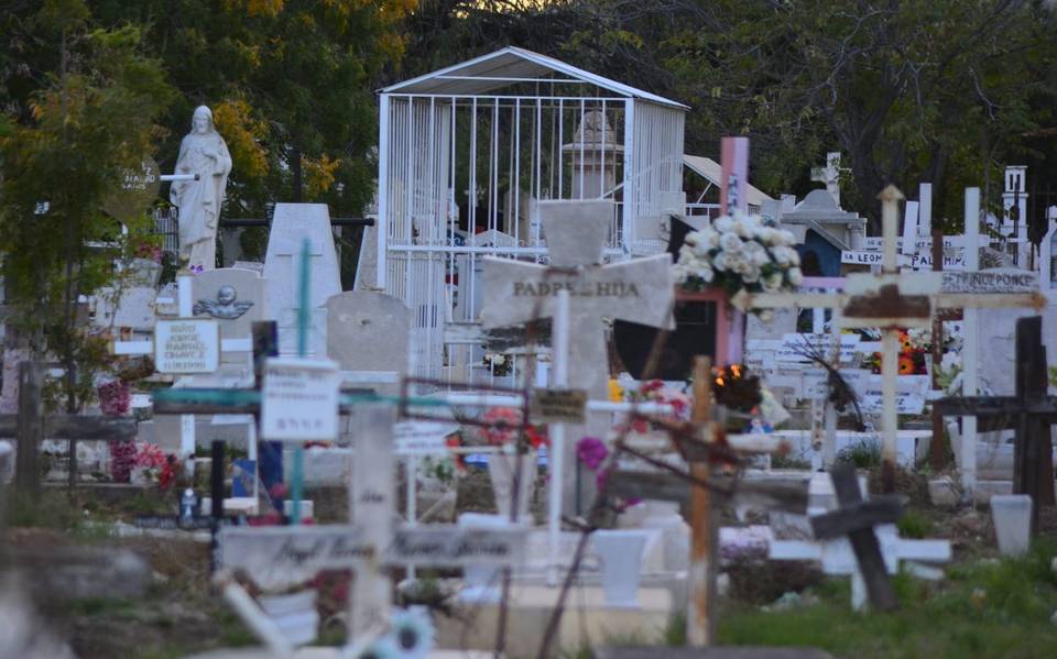 Conoces la leyenda del taxi y la dama? un fantasma en el Panteón Dolores -  El Heraldo de Chihuahua | Noticias Locales, Policiacas, de México,  Chihuahua y el Mundo